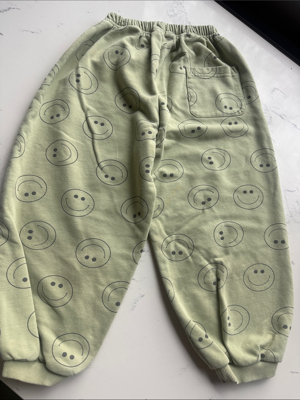Indy and Pippa Smiley Jogger Set sweatshirt and sweatpants Green Color Size 6T - Picture 6 of 10